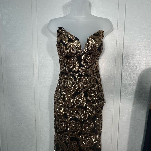Blondie Nites Strapless Sequin Dress Size 3 NWOT - Picture 6 of 16